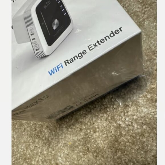Working RANGEXTD WiFi Range Extender - Picture 3 of 3